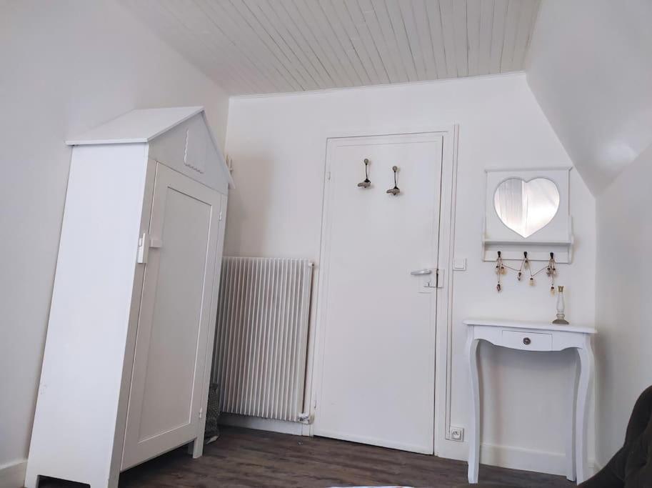 Maison Face Au Moulin Giverny *